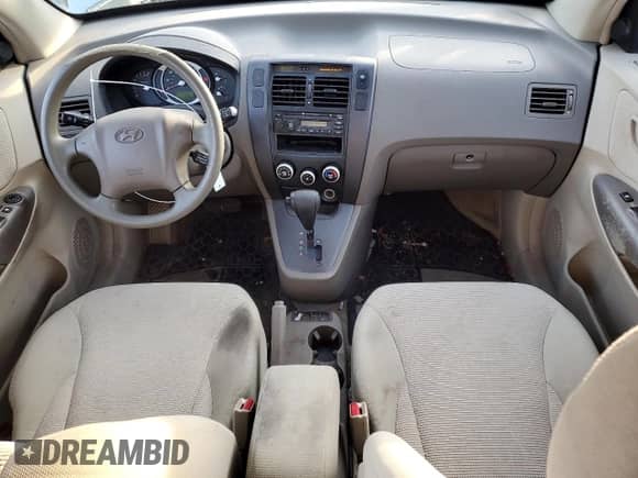 ✅ 2006 Hyundai Tucson GL • VIN: KM8JM12B96U285873 • Lot: 41837675. Wystawiony na Copart z przebiegiem 165 197 mil mil. Skorzystaj z bezpłatnego archiwum sprzedaży aukcyjnych z USA i zobacz szczegółowy raport historii pojazdu na DreamBid. Zdjęcie 8.