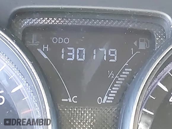 ✅ 2018 Nissan Versa SV • VIN: 3N1CN7AP2JL843031 • Лот: 43451197. Опубликован ранее на IAAI с пробегом 130 179 миль. Бесплатный доступ к архиву аукционных продаж из США и подробный отчёт об истории автомобиля на DreamBid. Изображение 15.