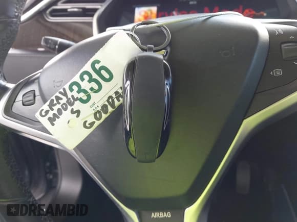 ✅ 2013 Tesla Model S • VIN: 5YJSA1CN9DFP12064 • Lot: 43811297. Wystawiony na IAAI z przebiegiem 157 494 mil. Bezpłatny archiwum sprzedaży aukcyjnych z USA i szczegółowy raport historii pojazdu na DreamBid. Zdjęcie 11.