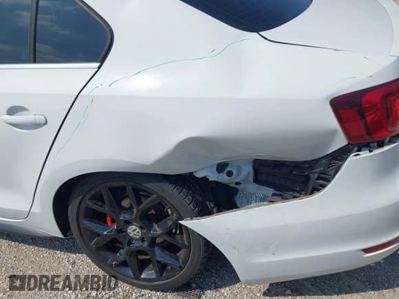 ✅ 2014 Volkswagen Jetta GLI • VIN: 3VW4T7AJ4EM301820 • Lot: 42994517. Listed on IAAI with 78,527 mi. Free auction sales archive from the USA and detailed vehicle history report at DreamBid. Image 19.