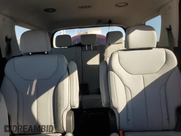 ✅ 2025 Hyundai Palisade SEL • VIN: KM8R24GE1SU819794 • Лот: 79790924. Опубликован ранее на Copart с пробегом 5 214 миль. Бесплатный доступ к архиву аукционных продаж из США и подробный отчёт об истории автомобиля на DreamBid. Изображение 10.