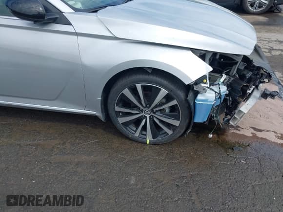 ✅ 2022 Nissan Altima SR • VIN: 1N4BL4CW5NN388690 • Lot: 42176908. Listed on IAAI with 14,688 mi. Free auction sales archive from the USA and detailed vehicle history report at DreamBid. Image 19.