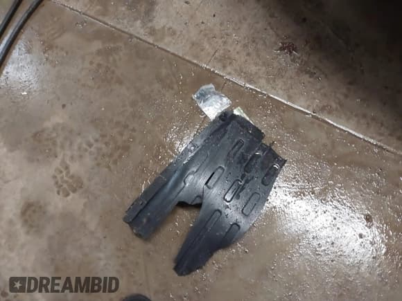 ✅ 2019 Hyundai Accent SE • VIN: 3KPC24A38KE053143 • Лот: 41602214. Опубликован ранее на IAAI с пробегом 85 979 миль. Бесплатный доступ к архиву аукционных продаж из США и подробный отчёт об истории автомобиля на DreamBid. Изображение 12.