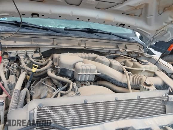 ✅ 2015 Ford F-350 • VIN: 1FD7X3E68FEA71639 • Lot: 42293331. Wystawiony na IAAI z przebiegiem 175 361 mil. Bezpłatny archiwum sprzedaży aukcyjnych z USA i szczegółowy raport historii pojazdu na DreamBid. Zdjęcie 10.