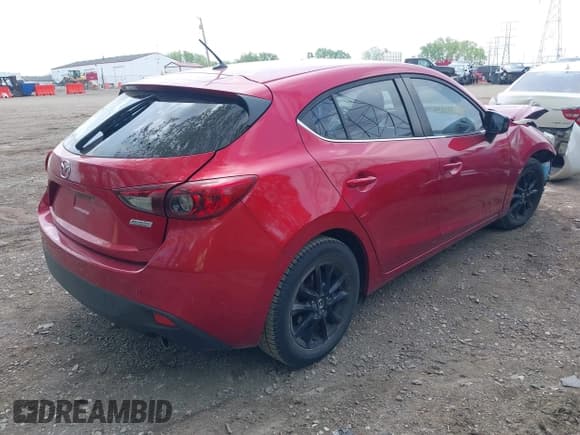 ✅ 2016 Mazda 3 i Sport • VIN: JM1BM1K79G1355170 • Лот: 42180744. Опубликован ранее на IAAI с пробегом 98 557 миль. Бесплатный доступ к архиву аукционных продаж из США и подробный отчёт об истории автомобиля на DreamBid. Изображение 4.