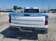 ✅ 2020 Chevrolet Silverado 1500 Work Truck • VIN: 3GCNYAEF5LG322845 • Lot: 70763335. Wystawiony na Copart z przebiegiem 84 844 mil. Bezpłatny archiwum sprzedaży aukcyjnych z USA i szczegółowy raport historii pojazdu na DreamBid. Zdjęcie 6.