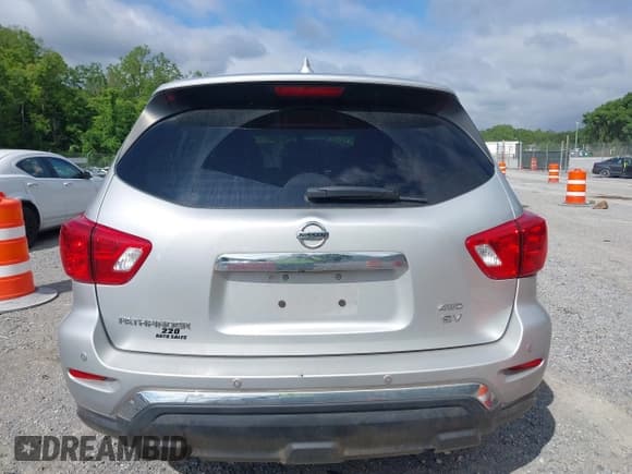 ✅ 2019 Nissan Pathfinder SV • VIN: 5N1DR2MM0KC599382 • Lot: 42532330. Listed on IAAI with 84,410 mi. Free auction sales archive from the USA and detailed vehicle history report at DreamBid. Image 16.