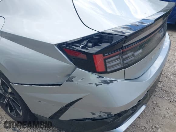 ✅ 2025 Hyundai Sonata SEL • VIN: KMHL64JA9SA484754 • Лот: 43098988. Опубликован ранее на IAAI с пробегом 6 649 миль. Бесплатный доступ к архиву аукционных продаж из США и подробный отчёт об истории автомобиля на DreamBid. Изображение 6.