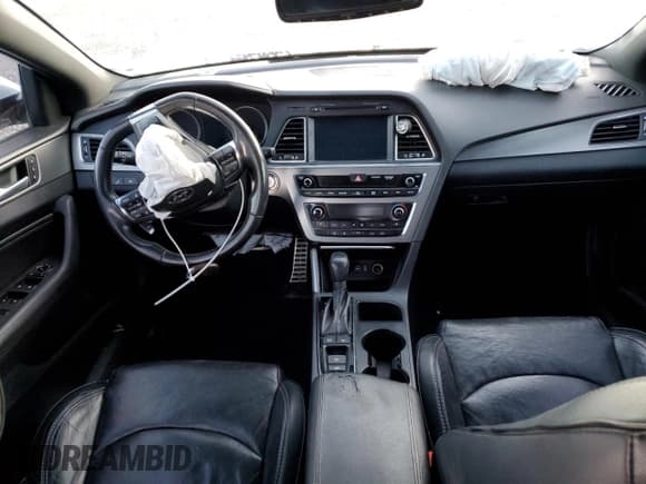 ✅ 2015 Hyundai Sonata Sport • VIN: 5NPE34AB1FH256079 • Лот: 70612652. Опубликован ранее на Copart с пробегом 97 834 миль. Бесплатный доступ к архиву аукционных продаж из США и подробный отчёт об истории автомобиля на DreamBid. Изображение 8.