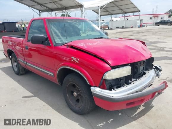 ✅ 2000 Chevrolet S-10 LS • VIN: 1GCCS1440Y8107525 • Лот: 42244465. Опубликован ранее на IAAI с пробегом 133 610 миль. Бесплатный доступ к архиву аукционных продаж из США и подробный отчёт об истории автомобиля на DreamBid. Изображение 1.