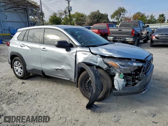 ✅ 2023 Toyota Corolla Cross L • VIN: 7MUAAAAG8PV049947 • Lot: 96412255. Listed on Copart with 6,663 mi. Free auction sales archive from the USA and detailed vehicle history report at DreamBid. Image 4.