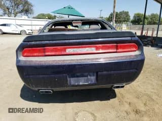 ✅ 2013 Dodge Challenger SXT • VIN: 2C3CDYAGXDH692284 • Lot: 73397214. Wystawiony na Copart z przebiegiem Nie podano. Bezpłatny archiwum sprzedaży aukcyjnych z USA i szczegółowy raport historii pojazdu na DreamBid. Zdjęcie 6.