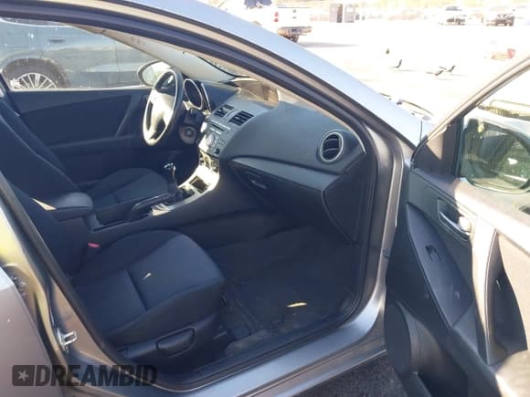 ✅ 2010 Mazda 3 i Touring • VIN: JM1BL1SF1A1198901 • Lot: 43750972. Listed on IAAI with 187,924 mi. Free auction sales archive from the USA and detailed vehicle history report at DreamBid. Image 5.