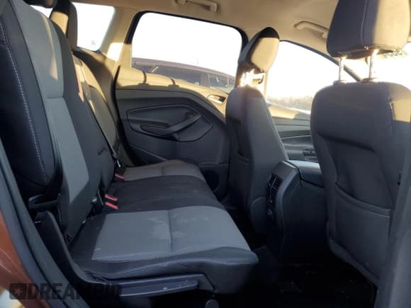 ✅ 2017 Ford Escape SE • VIN: 1FMCU9GD3HUA97743 • Lot: 93343405. Wystawiony na Copart z przebiegiem 206 324 mil. Bezpłatny archiwum sprzedaży aukcyjnych z USA i szczegółowy raport historii pojazdu na DreamBid. Zdjęcie 11.