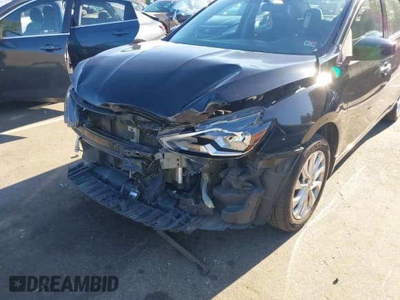 ✅ 2019 Nissan Sentra SV • VIN: 3N1AB7AP5KY239221 • Lot: 43091757. Wystawiony na IAAI z przebiegiem 112 554 mil. Bezpłatny archiwum sprzedaży aukcyjnych z USA i szczegółowy raport historii pojazdu na DreamBid. Zdjęcie 6.