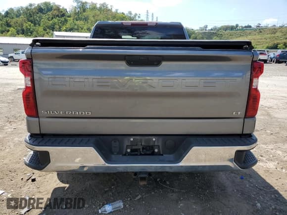 ✅ 2021 Chevrolet Silverado 1500 LT • VIN: 1GCRYJEK9MZ366119 • Lot: 63997784. Wystawiony na Copart z przebiegiem 32 485 mil. Bezpłatny archiwum sprzedaży aukcyjnych z USA i szczegółowy raport historii pojazdu na DreamBid. Zdjęcie 6.