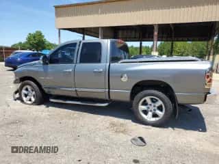 2005 Dodge 1500 SLT с VIN 1D7HU18DX5J594981, выставлен на аукционе Copart как лот 62614024 с пробегом 291 055 миль миль и Списание • Salvage title. История ставок и продаж доступна на DreamBid. Изображение 2.