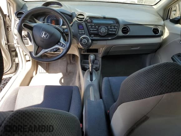 ✅ 2011 Honda Insight LX • VIN: JHMZE2H51BS011695 • Lot: 68750125. Listed on Copart with 7,375 mi. Free auction sales archive from the USA and detailed vehicle history report at DreamBid. Image 8.