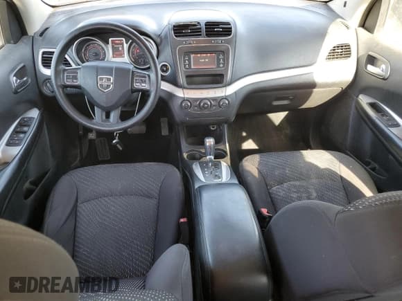 ✅ 2014 Dodge Journey American Value • VIN: 3C4PDCAB1ET213974 • Lot: 82616675. Wystawiony na Copart z przebiegiem 145 455 mil. Bezpłatny archiwum sprzedaży aukcyjnych z USA i szczegółowy raport historii pojazdu na DreamBid. Zdjęcie 8.