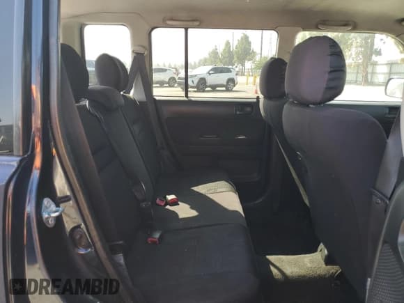 ✅ 2004 Scion xB • VIN: JTLKT324X40144800 • Лот: 84915235. Опубликован ранее на Copart с пробегом 277 578 миль. Бесплатный доступ к архиву аукционных продаж из США и подробный отчёт об истории автомобиля на DreamBid. Изображение 10.
