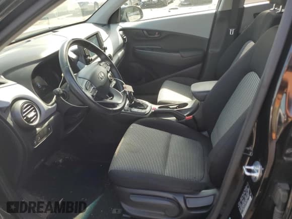 ✅ 2018 Hyundai Kona SEL • VIN: KM8K2CAA2JU101459 • Лот: 69177363. Опубликован ранее на Copart с пробегом 63 570 миль. Бесплатный доступ к архиву аукционных продаж из США и подробный отчёт об истории автомобиля на DreamBid. Изображение 7.