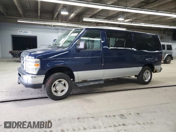 ✅ 2008 Ford Econoline Passenger XL • VIN: 1FMNE11L18DB43562 • Lot: 50723515. Listed on Copart with 143,874 mi. Free auction sales archive from the USA and detailed vehicle history report at DreamBid. Image 1.