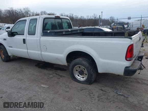 ✅ 2003 Ford F-250 XL • VIN: 1FTNX20P43EC02194 • Lot: 43832897. Listed on IAAI with 152,284 mi. Free auction sales archive from the USA and detailed vehicle history report at DreamBid. Image 3.