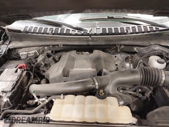 ✅ 2018 Ford Expedition Max Limited • VIN: 1FMJK2AT1JEA65233 • Lot: 38919186. Wystawiony na IAAI z przebiegiem 71 492 mil. Bezpłatny archiwum sprzedaży aukcyjnych z USA i szczegółowy raport historii pojazdu na DreamBid. Zdjęcie 10.