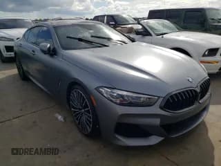 ✅ 2022 BMW 8 Series 840i • VIN: WBAGV2C03NCH48934 • Лот: 62350752. Опубликован ранее на Copart с пробегом Не указан. Бесплатный доступ к архиву аукционных продаж из США и подробный отчёт об истории автомобиля на DreamBid. Изображение 1.