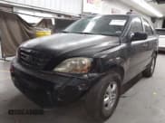 ✅ 2008 Kia Sorento LX • VIN: KNDJD735385764707 • Lot: 42776600. Wystawiony na IAAI z przebiegiem 257 825 mil. Bezpłatny archiwum sprzedaży aukcyjnych z USA i szczegółowy raport historii pojazdu na DreamBid. Zdjęcie 2.