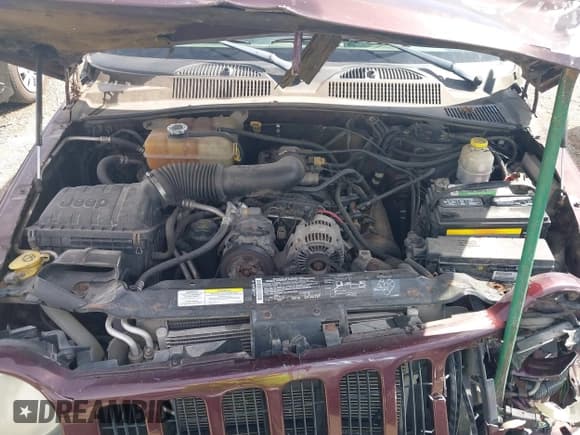 ✅ 2004 Jeep Liberty Limited • VIN: 1J4GL58K64W268802 • Lot: 42037186. Listed on IAAI with 187,819 mi. Free auction sales archive from the USA and detailed vehicle history report at DreamBid. Image 10.