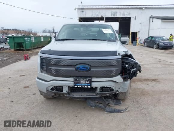 ✅ 2023 Ford F-150 Lightning Pro • VIN: 1FTVW1EL8PWG05596 • Лот: 41644473. Опубликован ранее на IAAI с пробегом 20 129 миль. Бесплатный доступ к архиву аукционных продаж из США и подробный отчёт об истории автомобиля на DreamBid. Изображение 12.