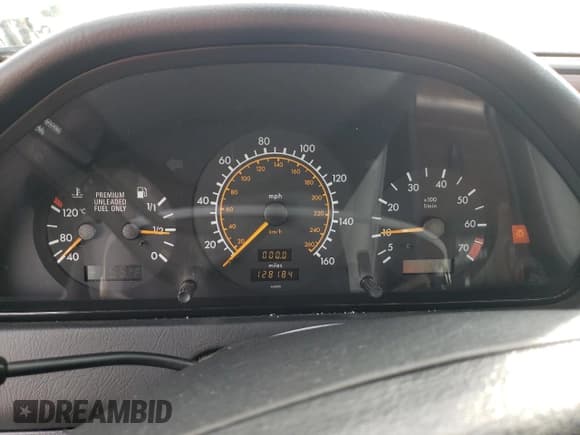 ✅ 1995 Mercedes-Benz C 2.8L • VIN: WDBHA28E1SF151911 • Лот: 76814424. Опубликован ранее на Copart с пробегом 128 184 миль. Бесплатный доступ к архиву аукционных продаж из США и подробный отчёт об истории автомобиля на DreamBid. Изображение 9.