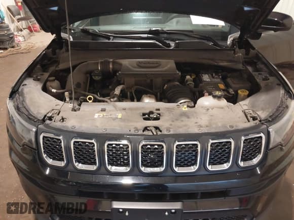✅ 2023 Jeep Compass Altitude • VIN: 3C4NJDBN1PT558763 • Lot: 43277006. Wystawiony na IAAI z przebiegiem 28 562 mil. Bezpłatny archiwum sprzedaży aukcyjnych z USA i szczegółowy raport historii pojazdu na DreamBid. Zdjęcie 10.