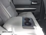 ✅ 2018 Toyota Tundra SR5 • VIN: 5TFFY5F16JX230635 • Лот: 42480864. Опубликован ранее на IAAI с пробегом 128 579 миль. Бесплатный доступ к архиву аукционных продаж из США и подробный отчёт об истории автомобиля на DreamBid. Изображение 19.