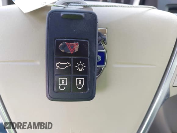 ✅ 2015 Volvo S60 T5 Drive-E Premier • VIN: YV140MFK4F1362802 • Lot: 43538907. Listed on IAAI with 74,110 mi. Free auction sales archive from the USA and detailed vehicle history report at DreamBid. Image 11.