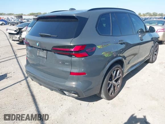 ✅ 2024 BMW X5 xDrive40i • VIN: 5UX23EU01R9U76742 • Lot: 43604412. Listed on IAAI with 19,294 mi. Free auction sales archive from the USA and detailed vehicle history report at DreamBid. Image 4.