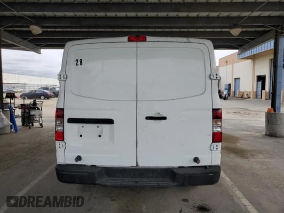 ✅ 2014 Nissan NV S • VIN: 1N6BF0KL8EN111501 • Lot: 46305225. Wystawiony na Copart z przebiegiem 131 138 mil. Bezpłatny archiwum sprzedaży aukcyjnych z USA i szczegółowy raport historii pojazdu na DreamBid. Zdjęcie 6.