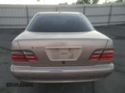 ✅ 2001 Mercedes-Benz E 320 • VIN: WDBJF70J31B293515 • Lot: 79318294. Wystawiony na Copart z przebiegiem Nie podano. Bezpłatny archiwum sprzedaży aukcyjnych z USA i szczegółowy raport historii pojazdu na DreamBid. Zdjęcie 6.