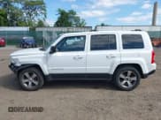 ✅ 2017 Jeep Patriot Latitude • VIN: 1C4NJRFB7HD205626 • Lot: 43027198. Listed on IAAI with 128,844 mi. Free auction sales archive from the USA and detailed vehicle history report at DreamBid. Image 15.