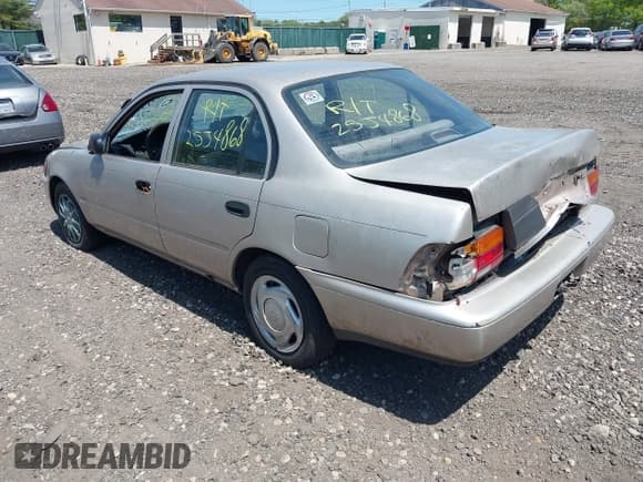 ✅ 1993 Toyota Corolla • VIN: 2T1AE04E9PC011154 • Lot: 42250668. Wystawiony na IAAI z przebiegiem Nie podano. Bezpłatny archiwum sprzedaży aukcyjnych z USA i szczegółowy raport historii pojazdu na DreamBid. Zdjęcie 3.