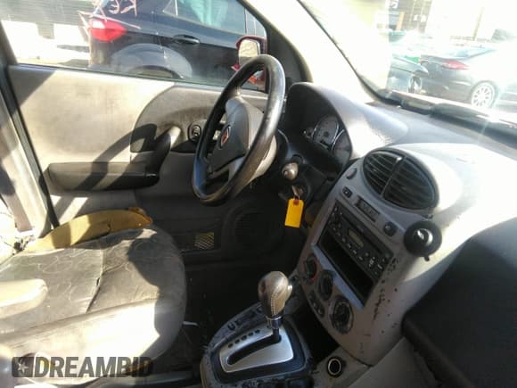 ✅ 2005 Saturn VUE • VIN: 5GZCZ63455S803403 • Lot: 41816330. Wystawiony na IAAI z przebiegiem 303 015 mil. Bezpłatny archiwum sprzedaży aukcyjnych z USA i szczegółowy raport historii pojazdu na DreamBid. Zdjęcie 5.