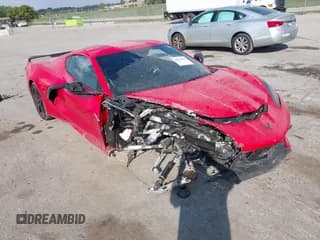 ✅ 2021 Chevrolet Corvette 2LT • VIN: 1G1YB2D42M5120437 • Lot: 43361665. Wystawiony na IAAI z przebiegiem 19 483 mil. Bezpłatny archiwum sprzedaży aukcyjnych z USA i szczegółowy raport historii pojazdu na DreamBid. Zdjęcie 1.