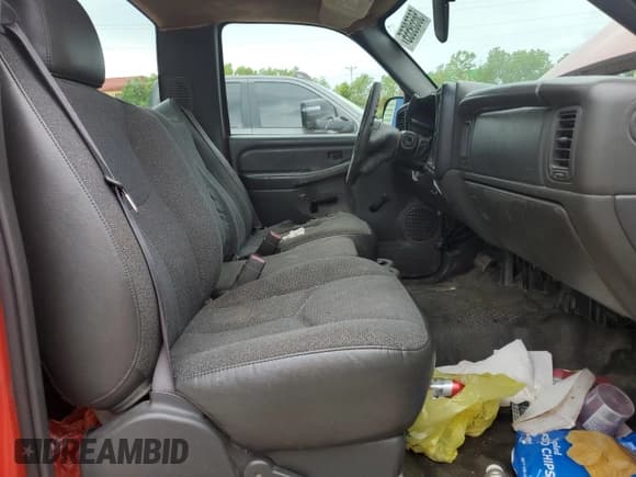 ✅ 2005 Chevrolet Silverado 2500HD Work Truck • VIN: 1GCHC24U05E327995 • Лот: 56559555. Опубликован ранее на Copart с пробегом 244 076 миль. Бесплатный доступ к архиву аукционных продаж из США и подробный отчёт об истории автомобиля на DreamBid. Изображение 10.