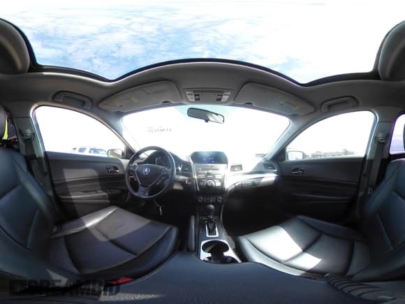 ✅ 2017 Acura ILX • VIN: 19UDE2F33HA005216 • Лот: 43302122. Опубликован ранее на IAAI с пробегом 181 980 миль. Бесплатный доступ к архиву аукционных продаж из США и подробный отчёт об истории автомобиля на DreamBid. Изображение 19.