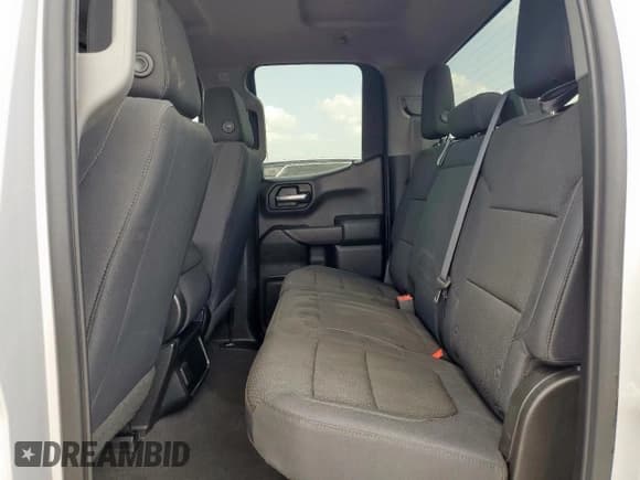 ✅ 2019 Chevrolet Silverado 1500 Custom • VIN: 1GCRYBEF3KZ227027 • Lot: 61665675. Wystawiony na Copart z przebiegiem 52 838 mil. Bezpłatny archiwum sprzedaży aukcyjnych z USA i szczegółowy raport historii pojazdu na DreamBid. Zdjęcie 10.