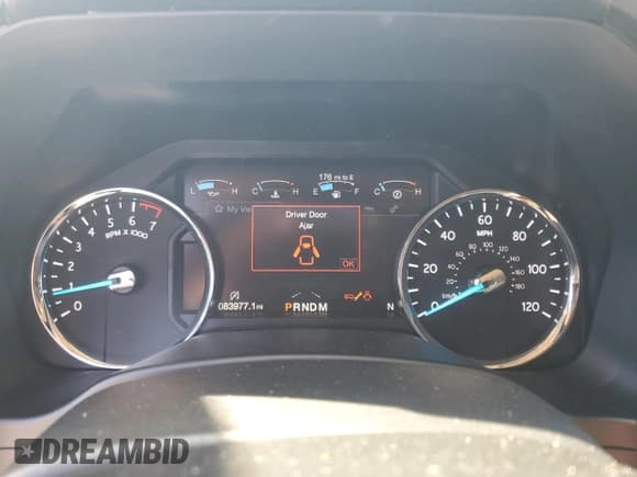 ✅ 2019 Ford Expedition Platinum • VIN: 1FMJU1LT4KEA71630 • Lot: 86798625. Wystawiony na Copart z przebiegiem 83 977 mil. Bezpłatny archiwum sprzedaży aukcyjnych z USA i szczegółowy raport historii pojazdu na DreamBid. Zdjęcie 9.