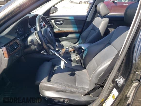 ✅ 2007 BMW 3 Series 335xi • VIN: WBAVD53547A006965 • Lot: 53650575. Wystawiony na Copart z przebiegiem 89 921 mil. Bezpłatny archiwum sprzedaży aukcyjnych z USA i szczegółowy raport historii pojazdu na DreamBid. Zdjęcie 7.