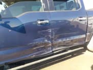 ✅ 2020 Ford F-150 XL • VIN: 1FTEW1EP9LKE25676 • Lot: 43174452. Wystawiony na IAAI z przebiegiem 77 379 mil. Bezpłatny archiwum sprzedaży aukcyjnych z USA i szczegółowy raport historii pojazdu na DreamBid. Zdjęcie 6.