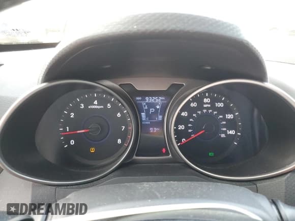 ✅ 2013 Hyundai Veloster w/Gray Int • VIN: KMHTC6AD1DU164831 • Lot: 75551824. Wystawiony na Copart z przebiegiem 93 252 mil. Bezpłatny archiwum sprzedaży aukcyjnych z USA i szczegółowy raport historii pojazdu na DreamBid. Zdjęcie 9.